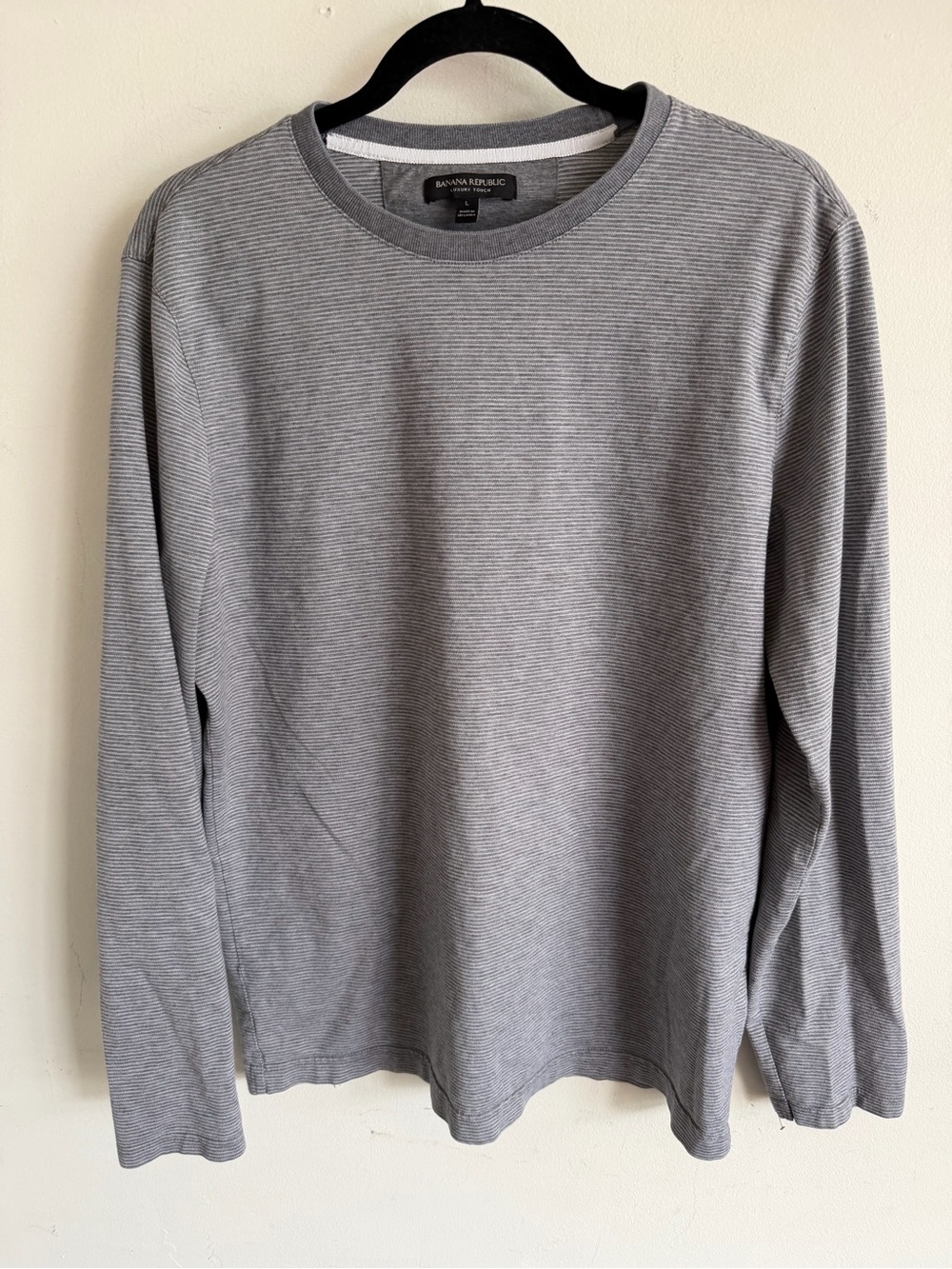 Banana Republic Men's Gray Striped Crewneck Sweater